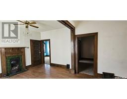 3pc Bathroom - 414 2nd Avenue Nw, Swift Current, SK S9H0P3 Photo 5