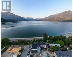 92 4th Avenue, Nakusp, BC V0G1R1 Photo 4