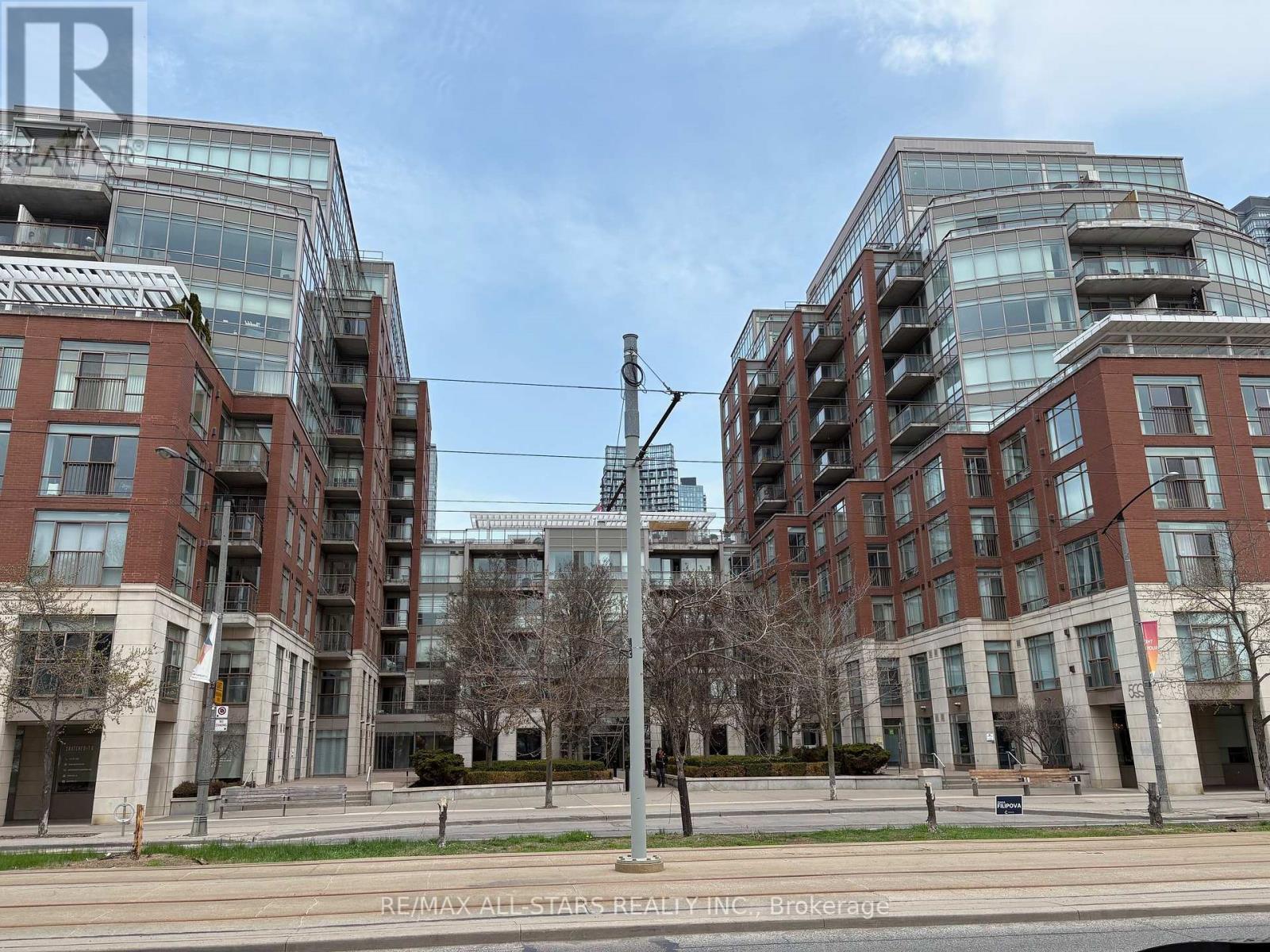 412 W 500 Queens Quay W