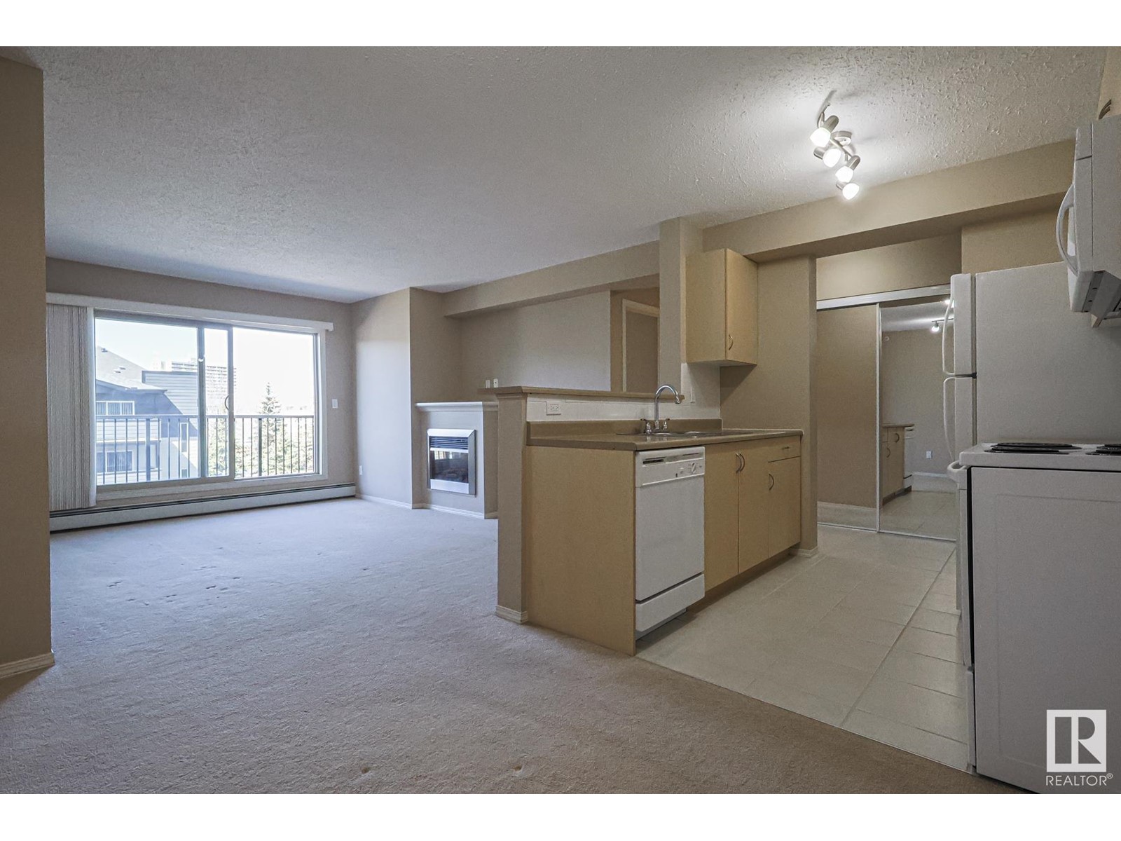 404 17003 67 Av Nw