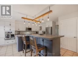 Primary Bedroom - 5735 Concession Rd 6, Adjalatosorontio, ON L0M1J0 Photo 5