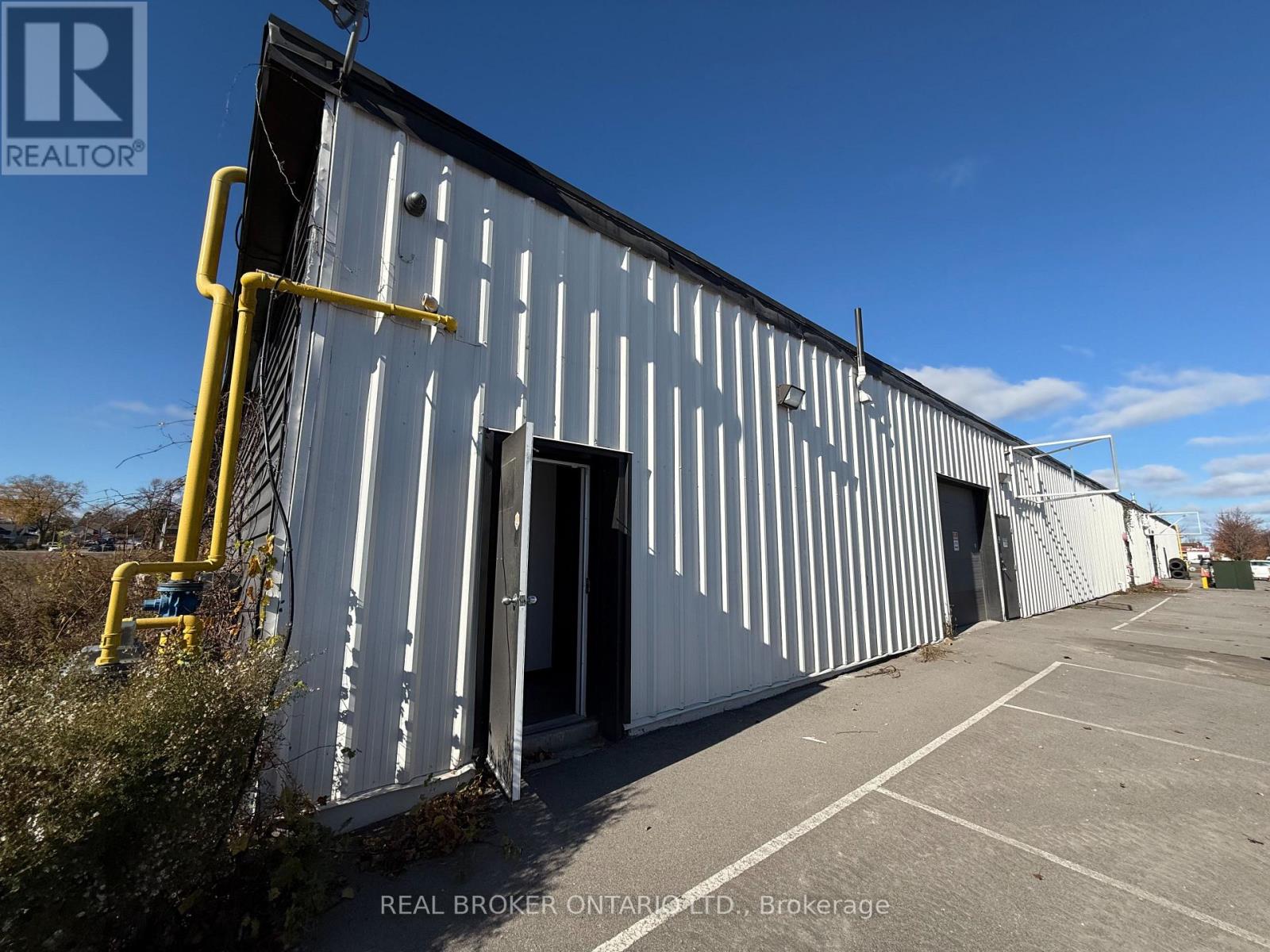 6 5900 Thorold Stone Road