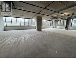 208 4279 Dawson Street, Image 3