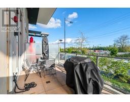 3559 E Kent Avenue North, Image 2