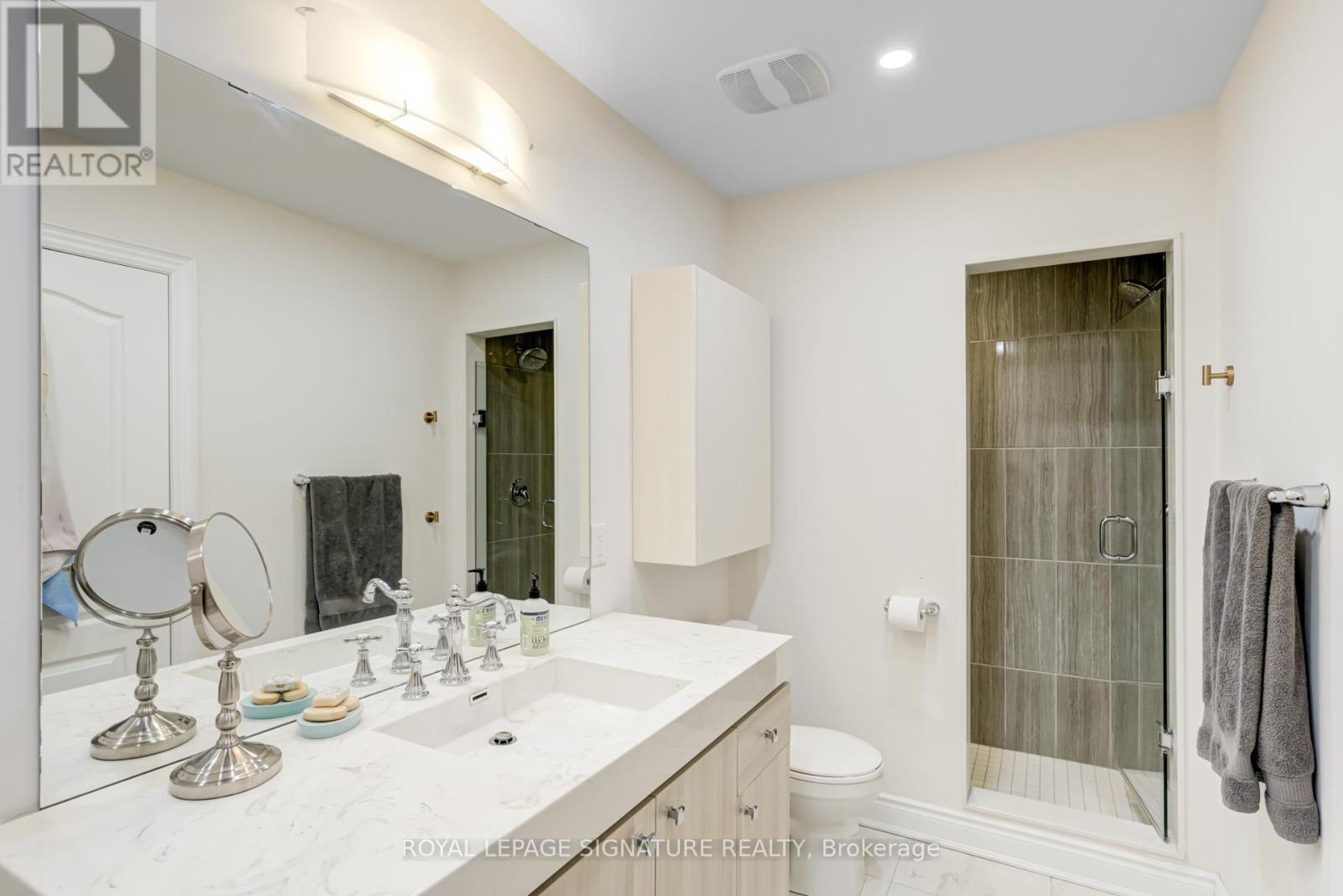1223 Azinger Lane
