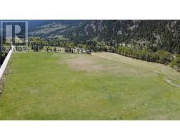 Dl 819 S 33 Highway Unit S 1 2, Westbridge, BC V0H1Y0 Photo 4