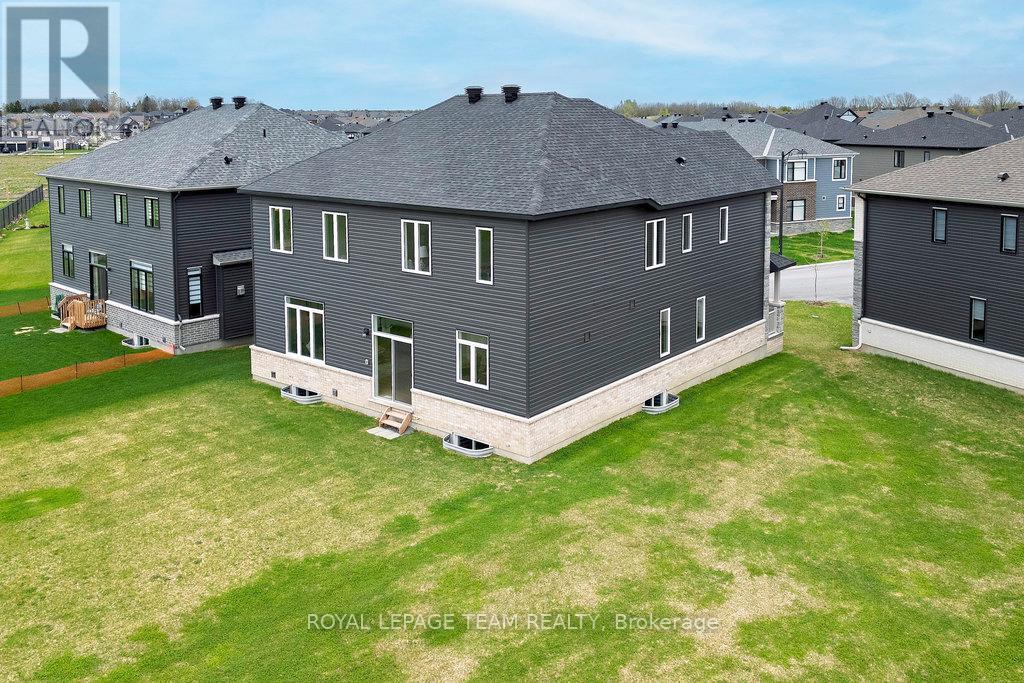590 Anchor Circle