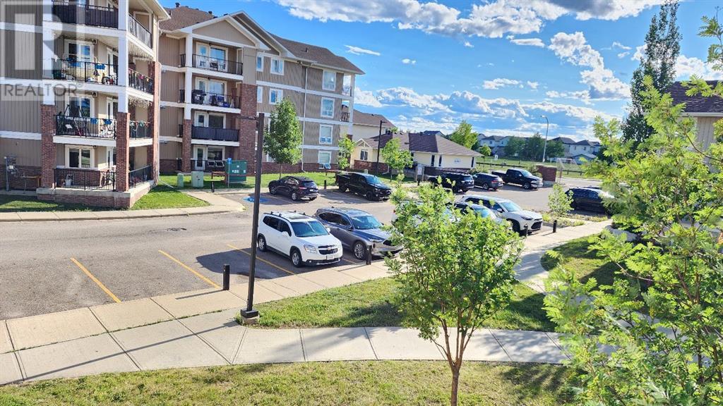 203 248 A Grosbeak Way