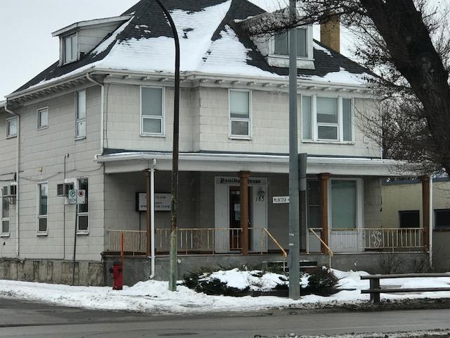 185 Henderson Hwy