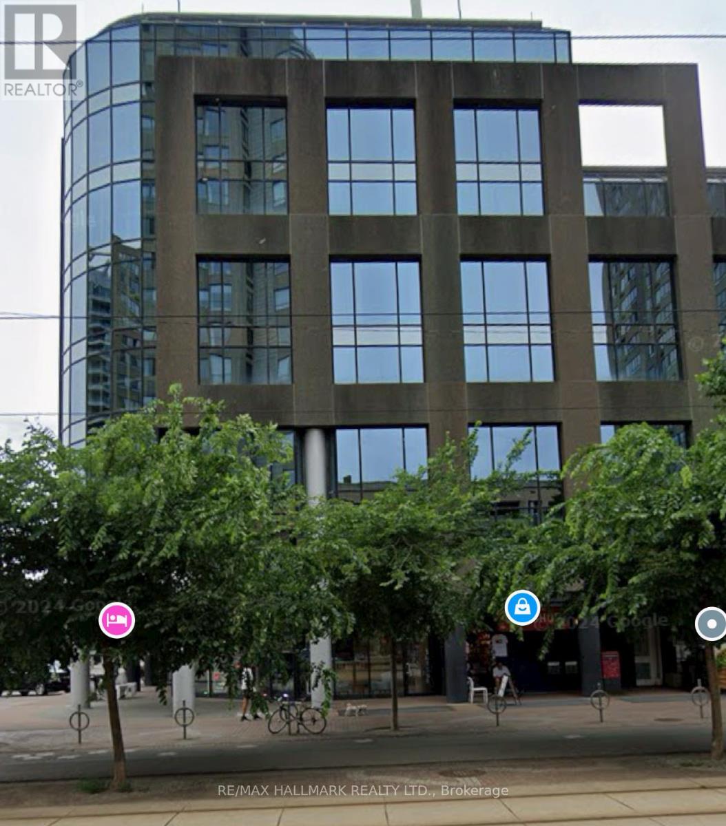 109 249 Queens Quay W