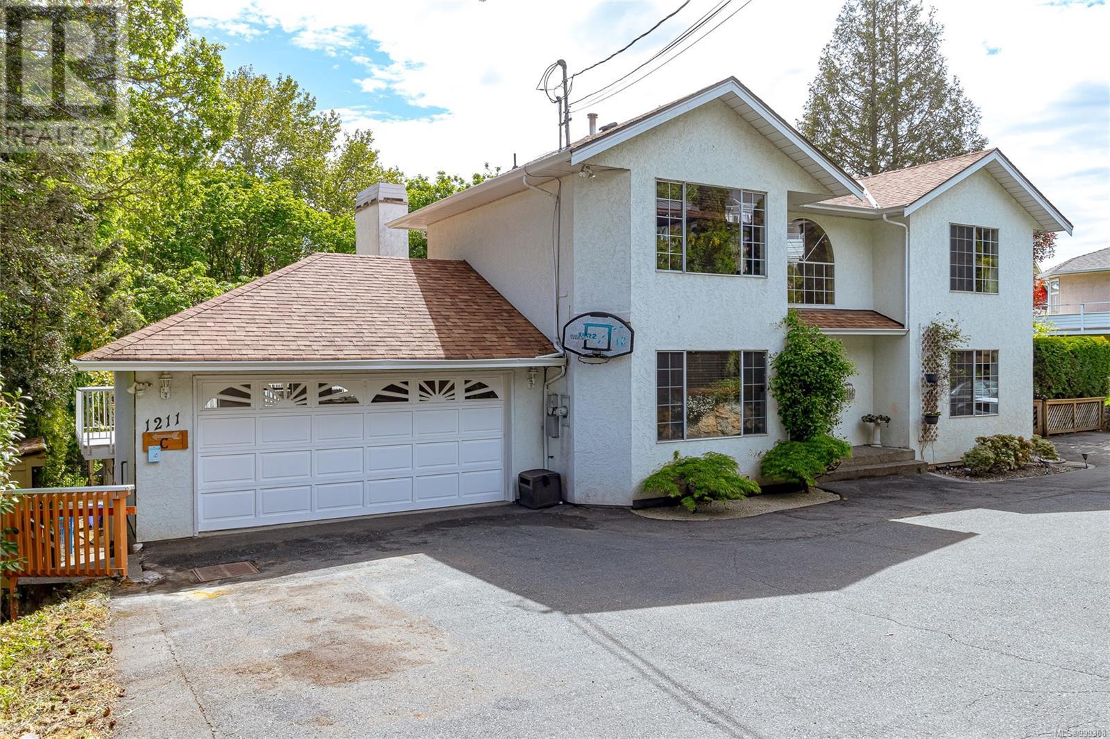 1211 Burnside Rd W