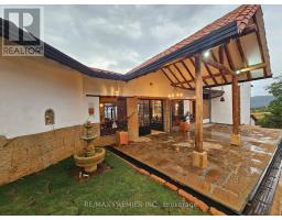 Dining room - Parcelacio St Bernardo 9 Barichara Colombia Km 2 Vereda El Llano Pathway, Colombia, ON  Photo 5