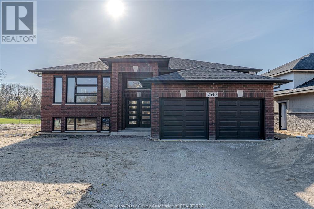 4418 Belmont