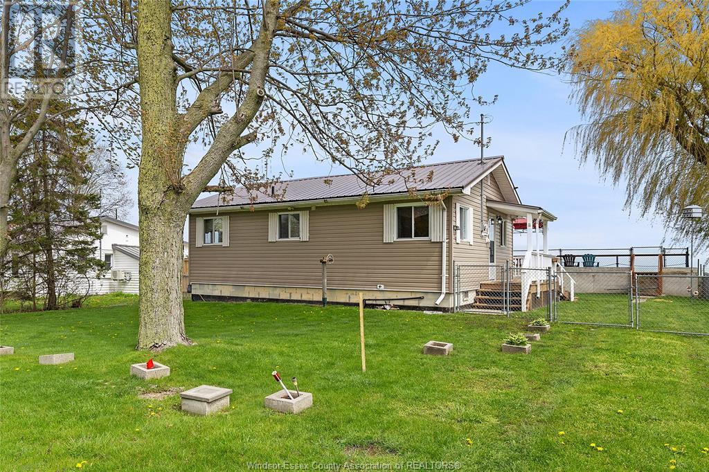 156 Lakeshore