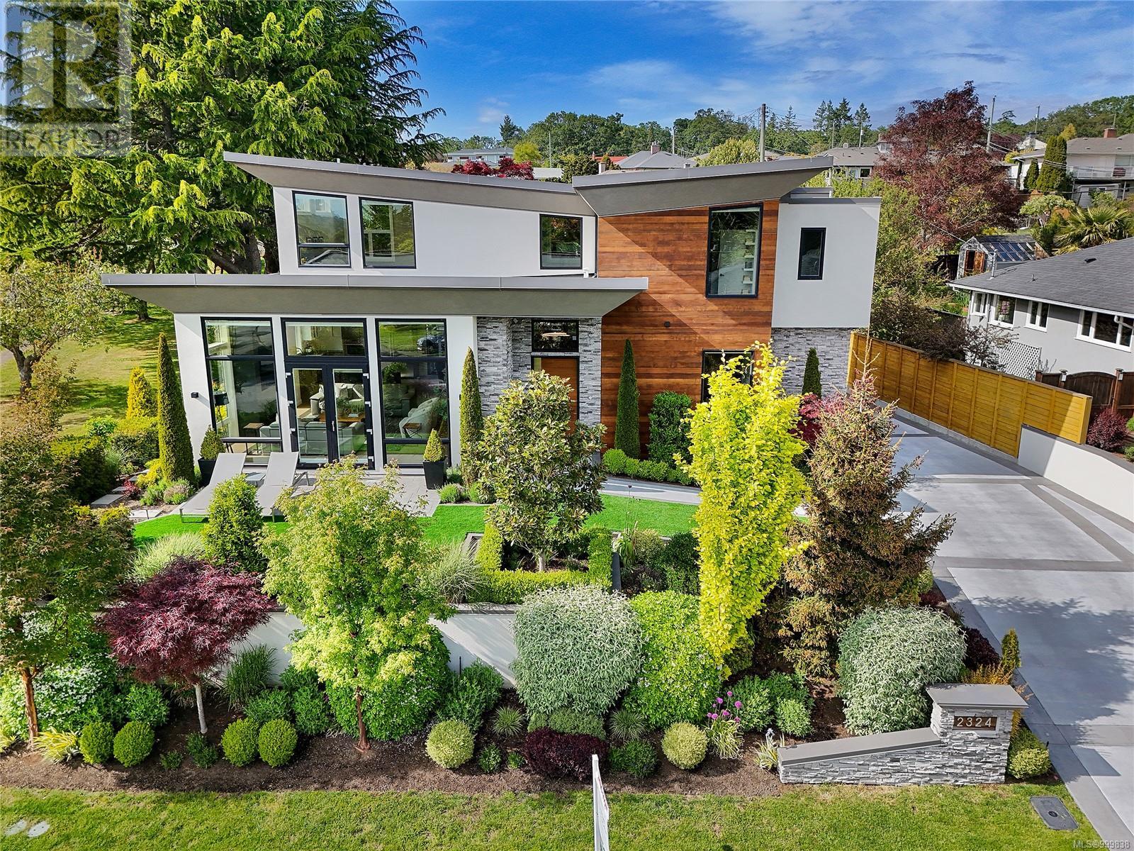 2324 Middowne Rd