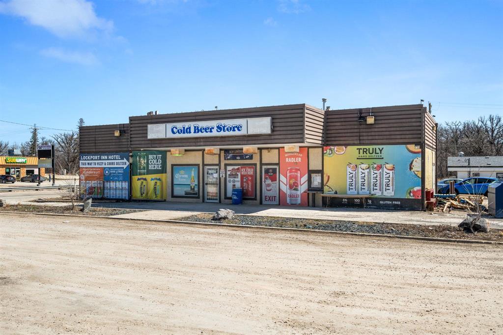 6970 Henderson Highway