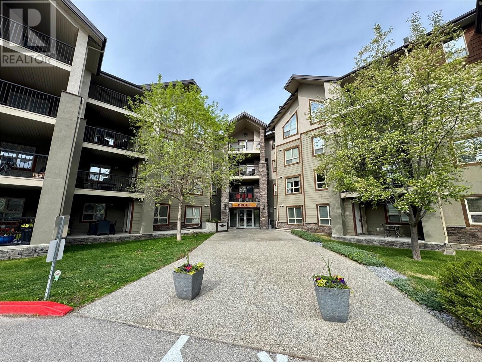 205 Third Avenue Unit 3202