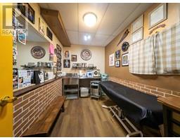 4641 Kingsway, Image 3