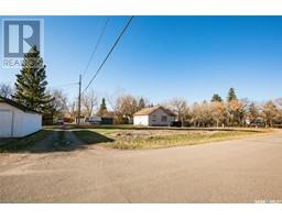 204 Chipman Street, Luseland, SK S0L2A0 Photo 4