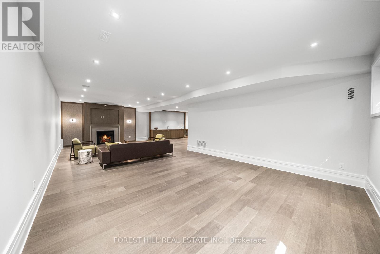 163 Cortleigh Boulevard