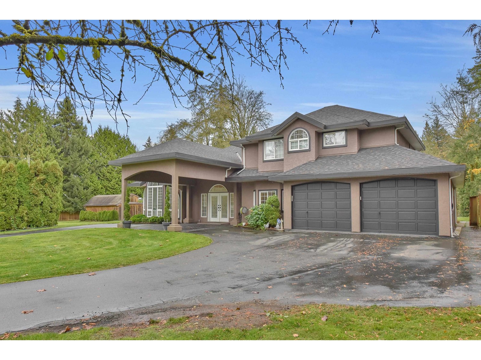 20054 Fernridge Crescent