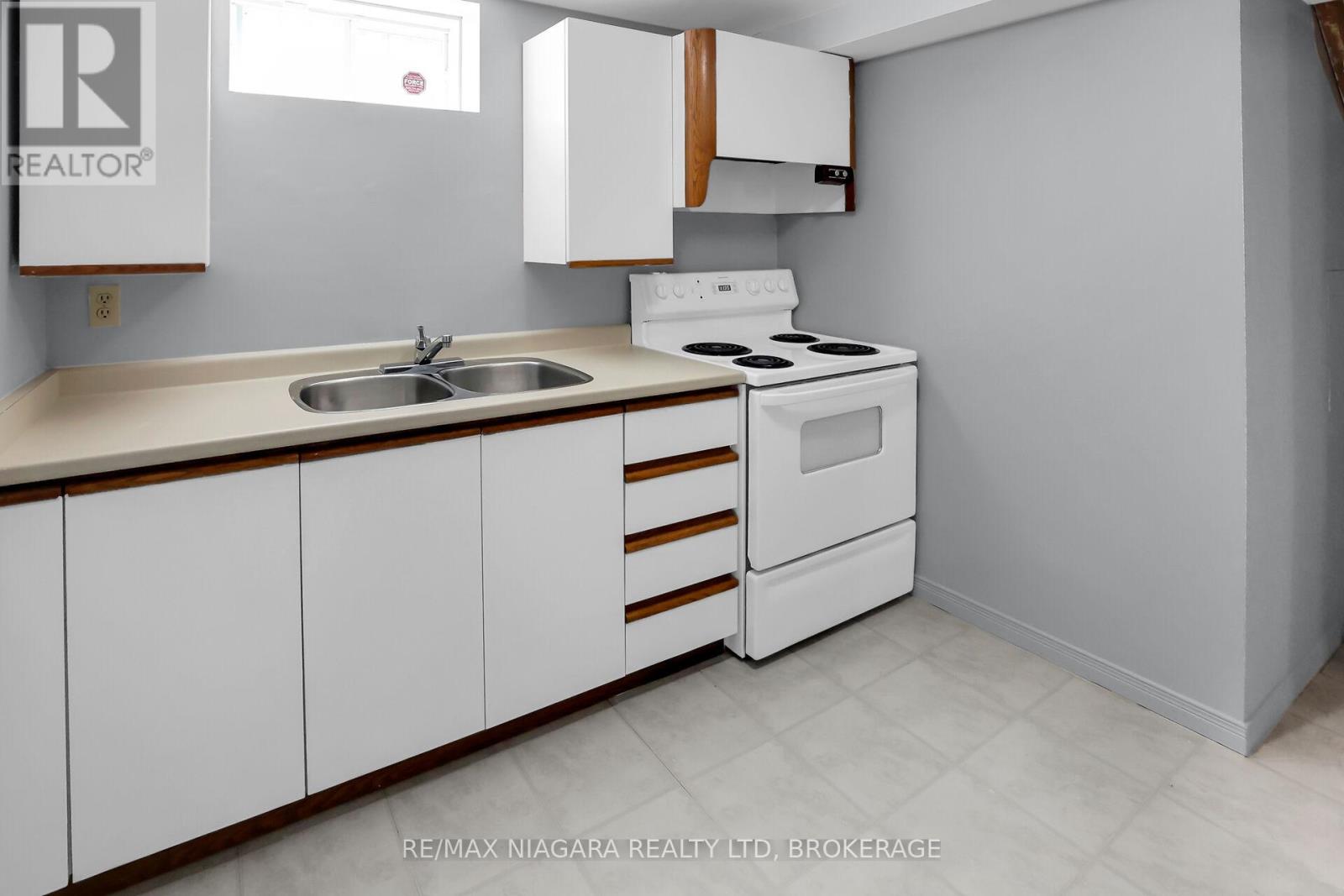 5993 Crimson Drive