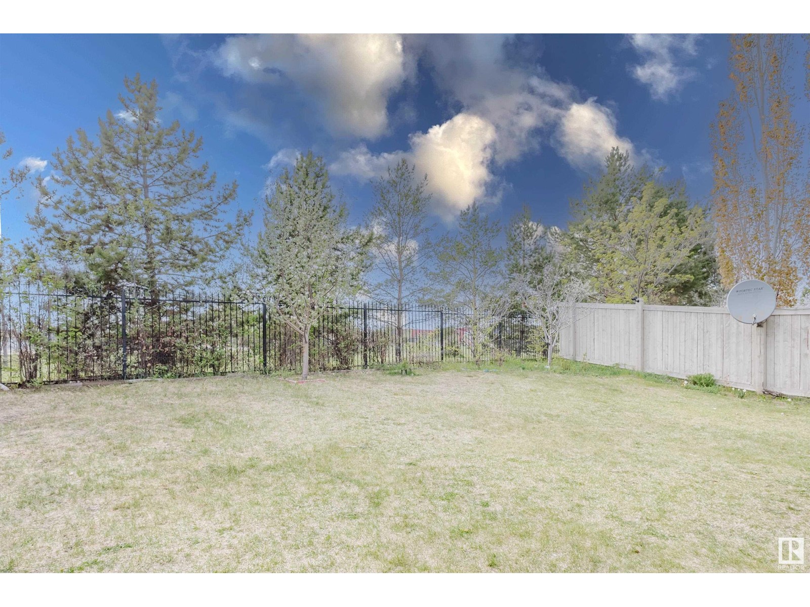 2355 Lemieux Pl Nw