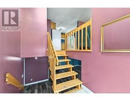 Bath (# pieces 1-6) - 575 Route 355, Sainterose, NB E1X2W2 Photo 5