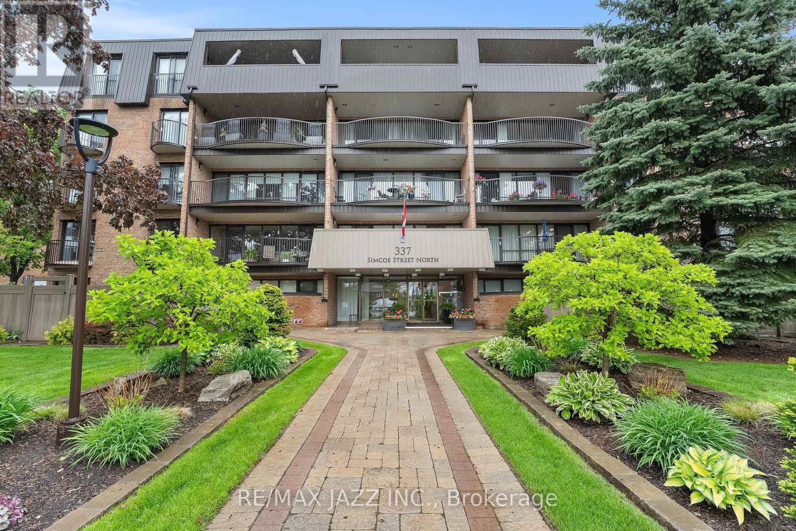 403 337 Simcoe Street N