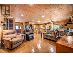 Bathroom - 1415 Baikie Rd, Denman Island, BC V0R1T0 Photo 4