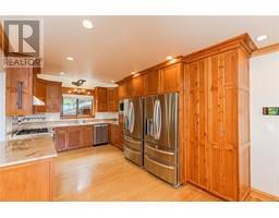 Entrance - 200 Wilkie Way, Salt Spring, BC V8K2J4 Photo 2