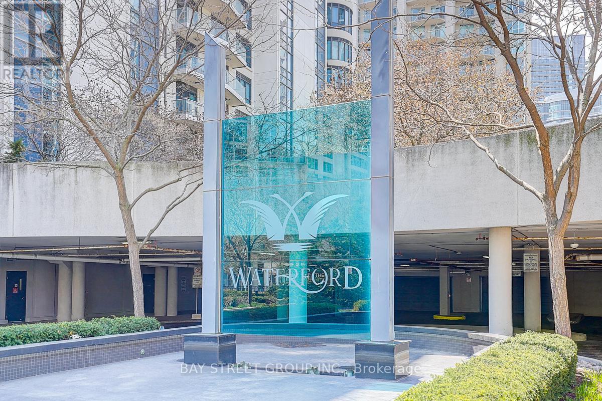 Lph 14 2083 Lake Shore Boulevard W