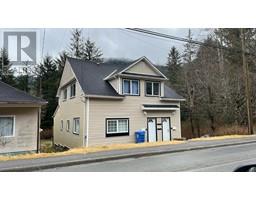 Foyer - 843 845 Comox Avenue, Prince Rupert, BC V8J2T4 Photo 2