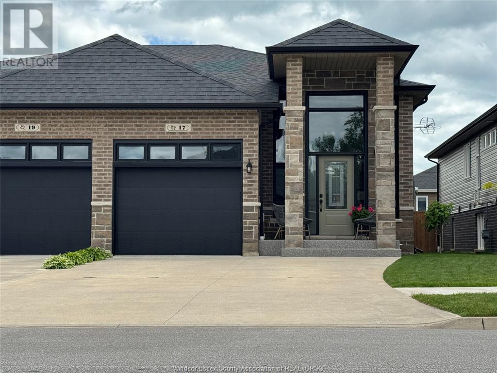 17 Woodland Street
