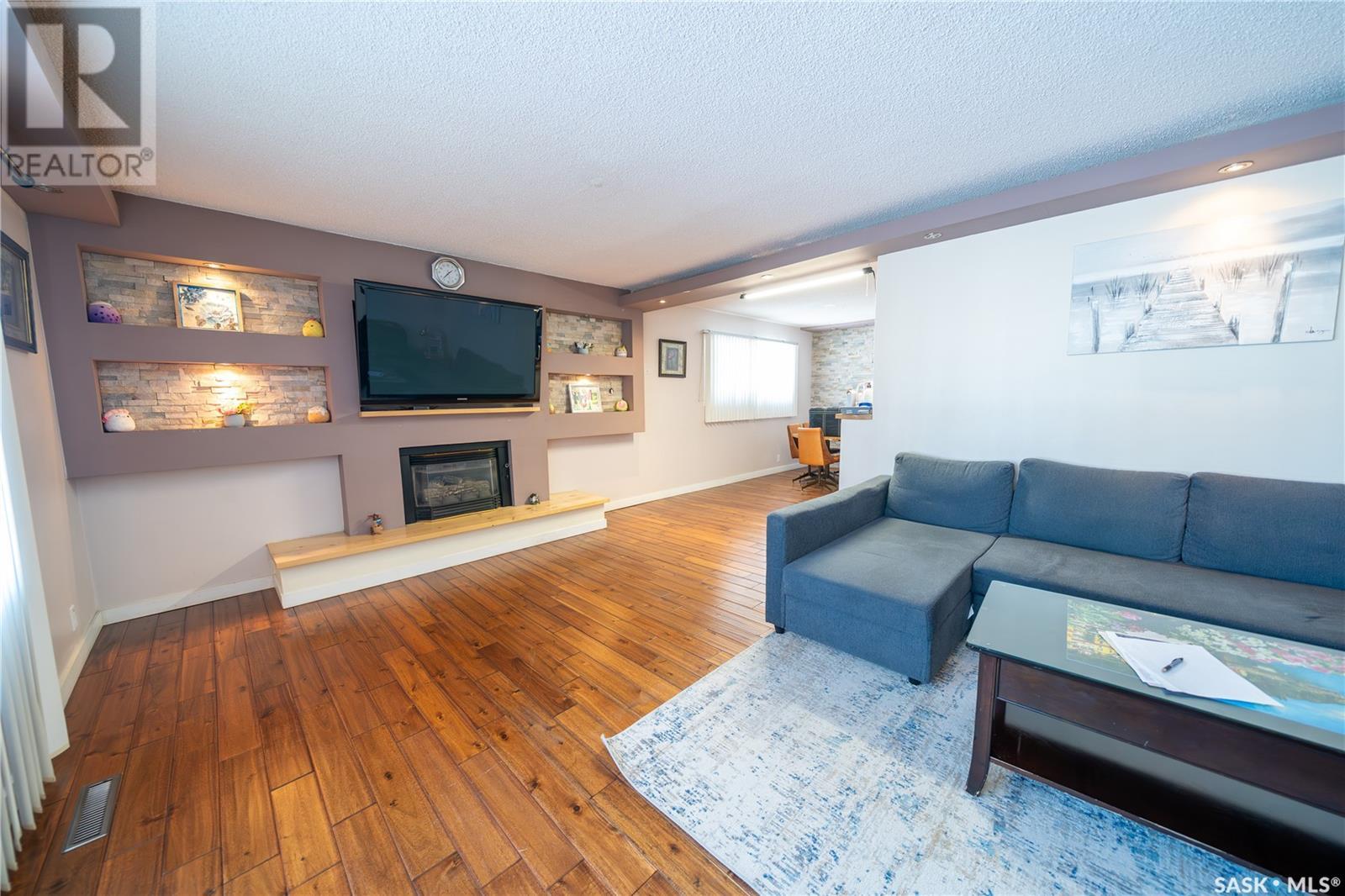 1405 Macpherson Avenue