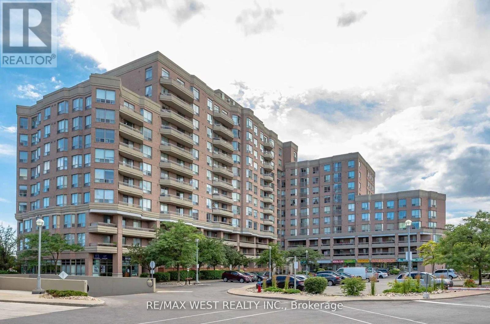 Ph 7 1700 Eglinton Avenue E