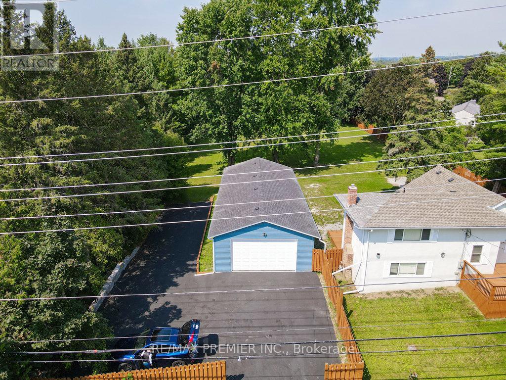 270 Conlin Road E