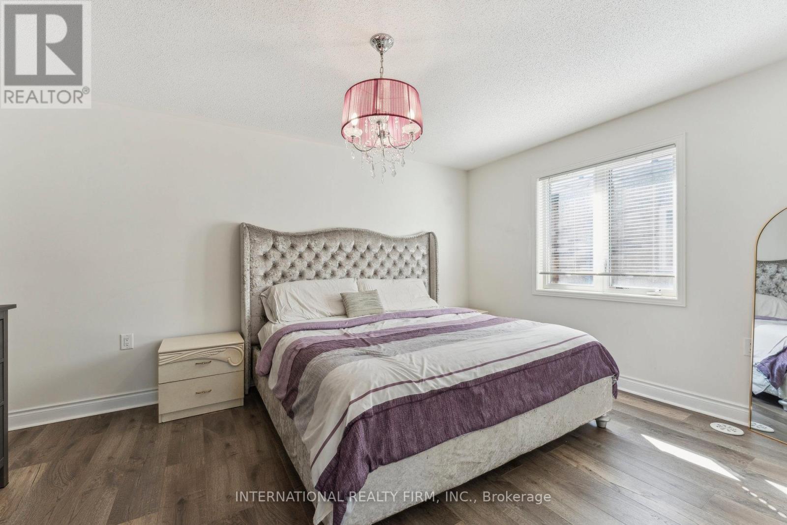 20 Lowes Hill Circle