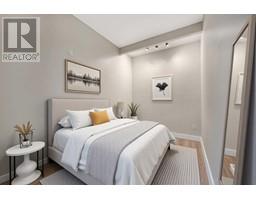 701 233 Abbott Street, Image 2