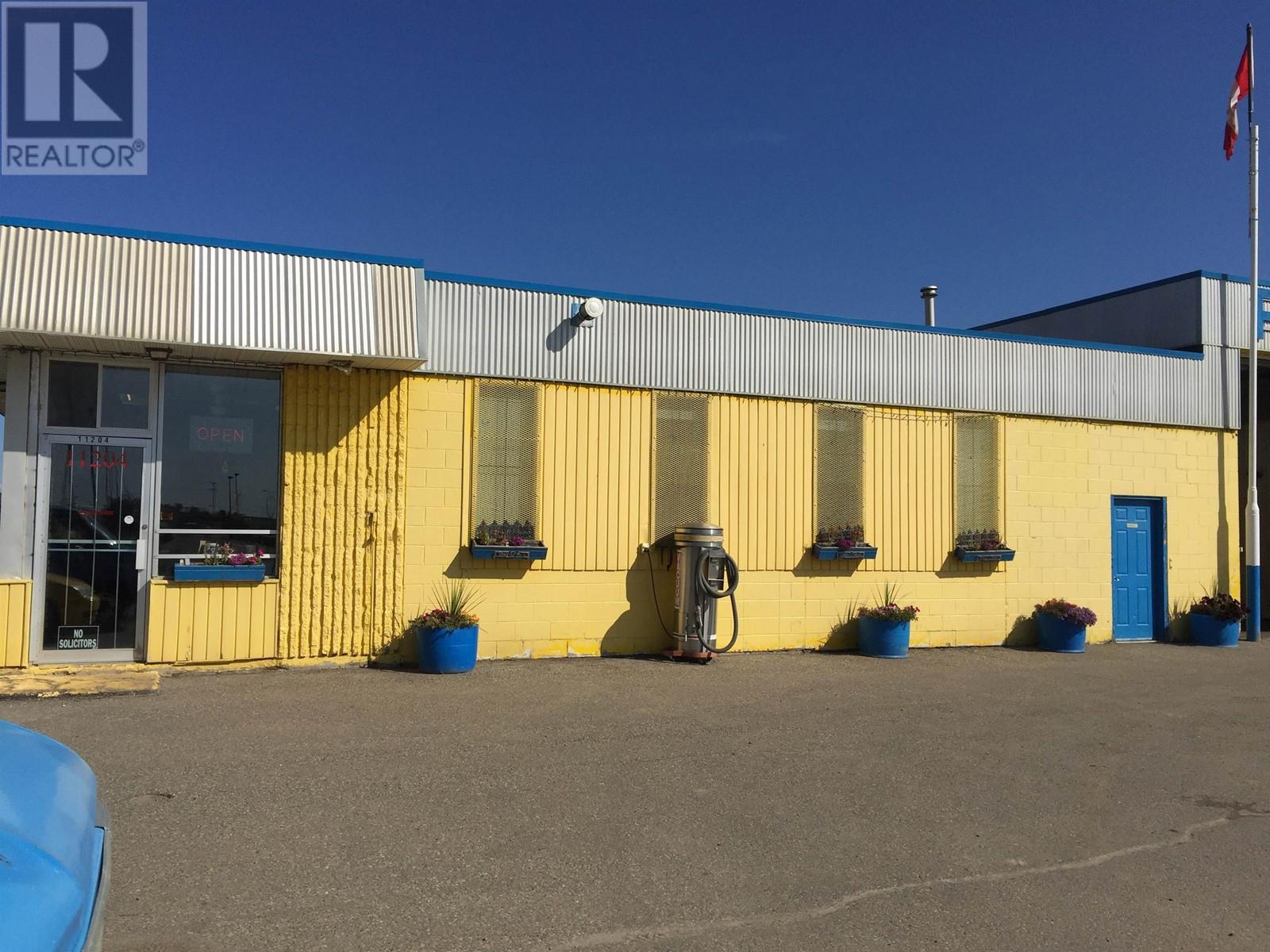 11204 100 Avenue