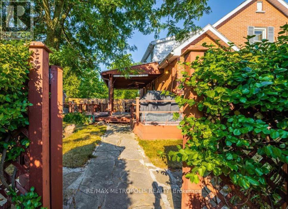 117 Queensway Drive