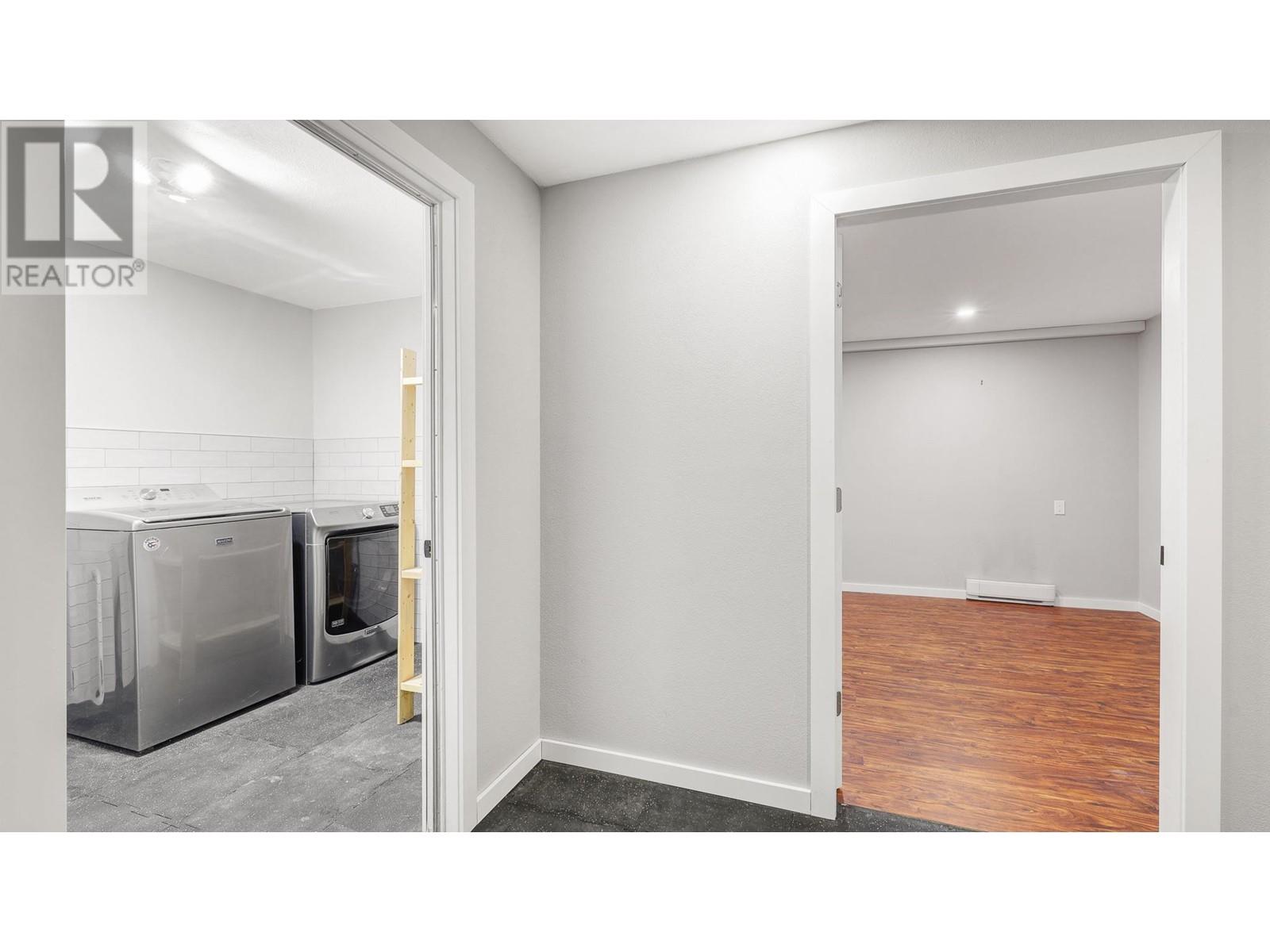 1808 15th Avenue
