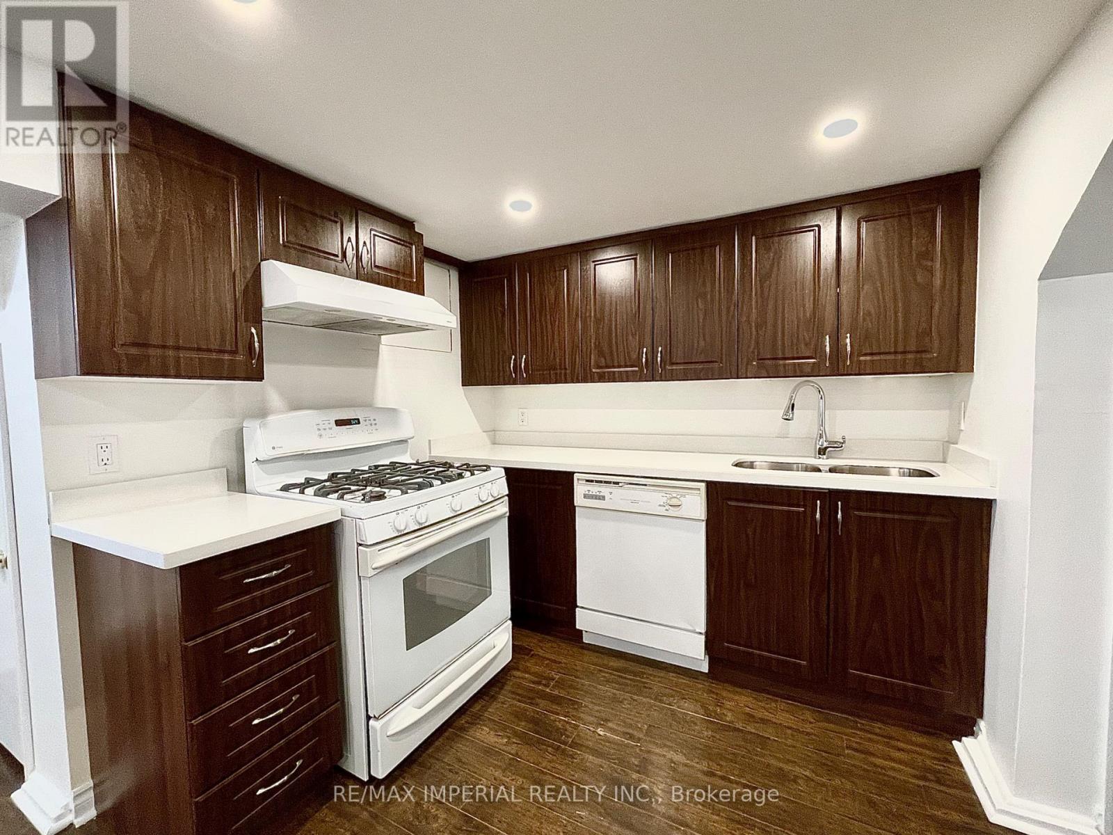 Bsmt 254 Browndale Crescent