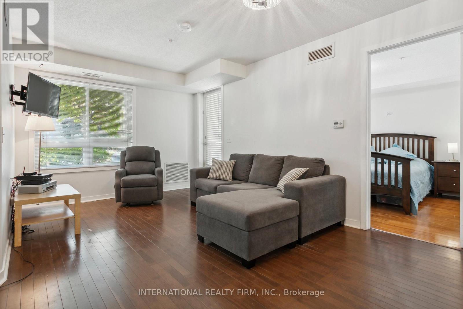 2113 6 Dayspring Circle