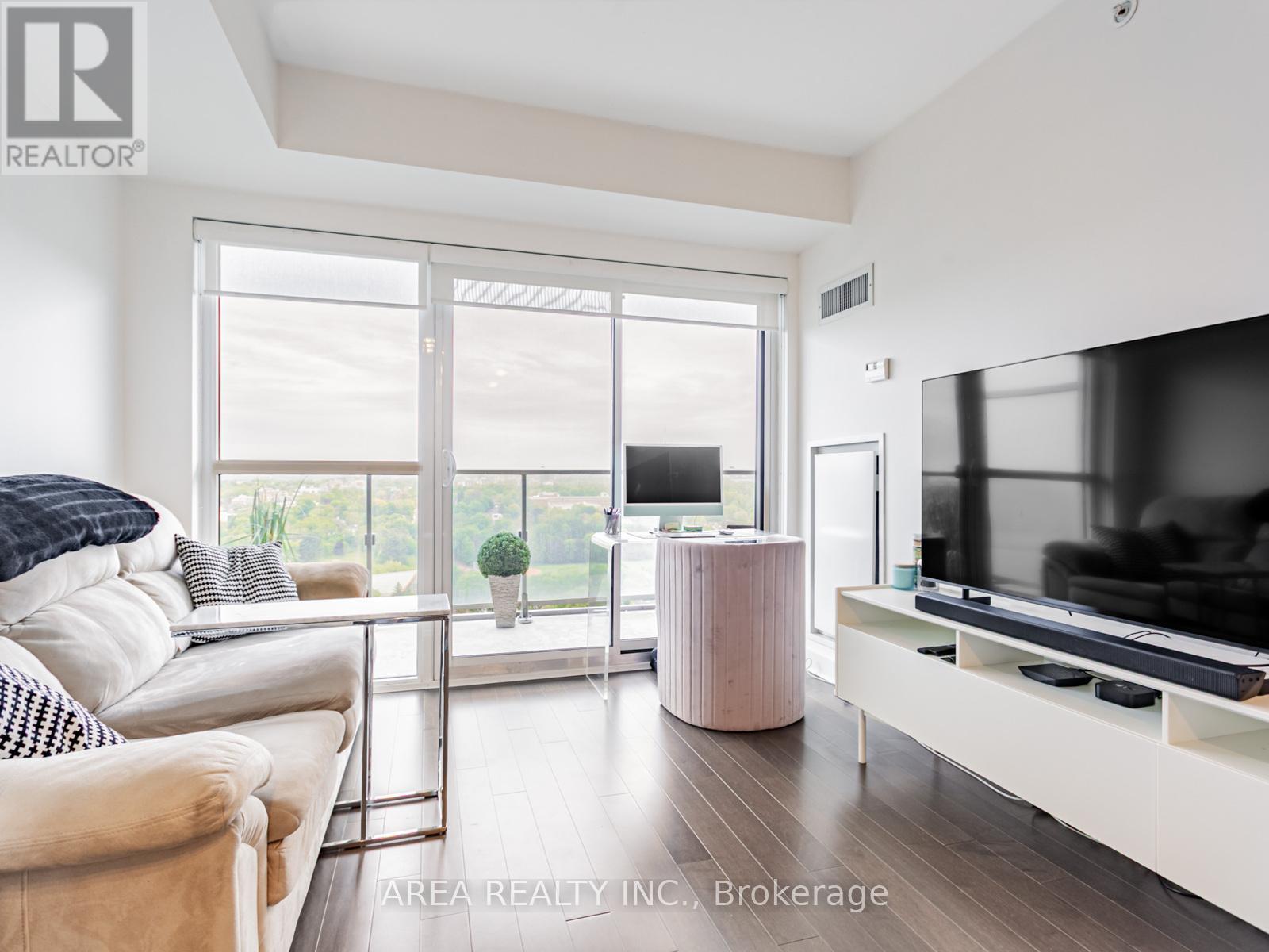 2009 58 Orchard View Boulevard