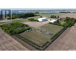 Enclosed porch - Round Valley Acreage, Round Valley Rm No 410, SK S0K4L0 Photo 2