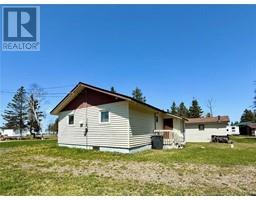 Kitchen/Dining room - 33 Allee Des Vacanciers, Pointecanot, NB E8T5S1 Photo 3