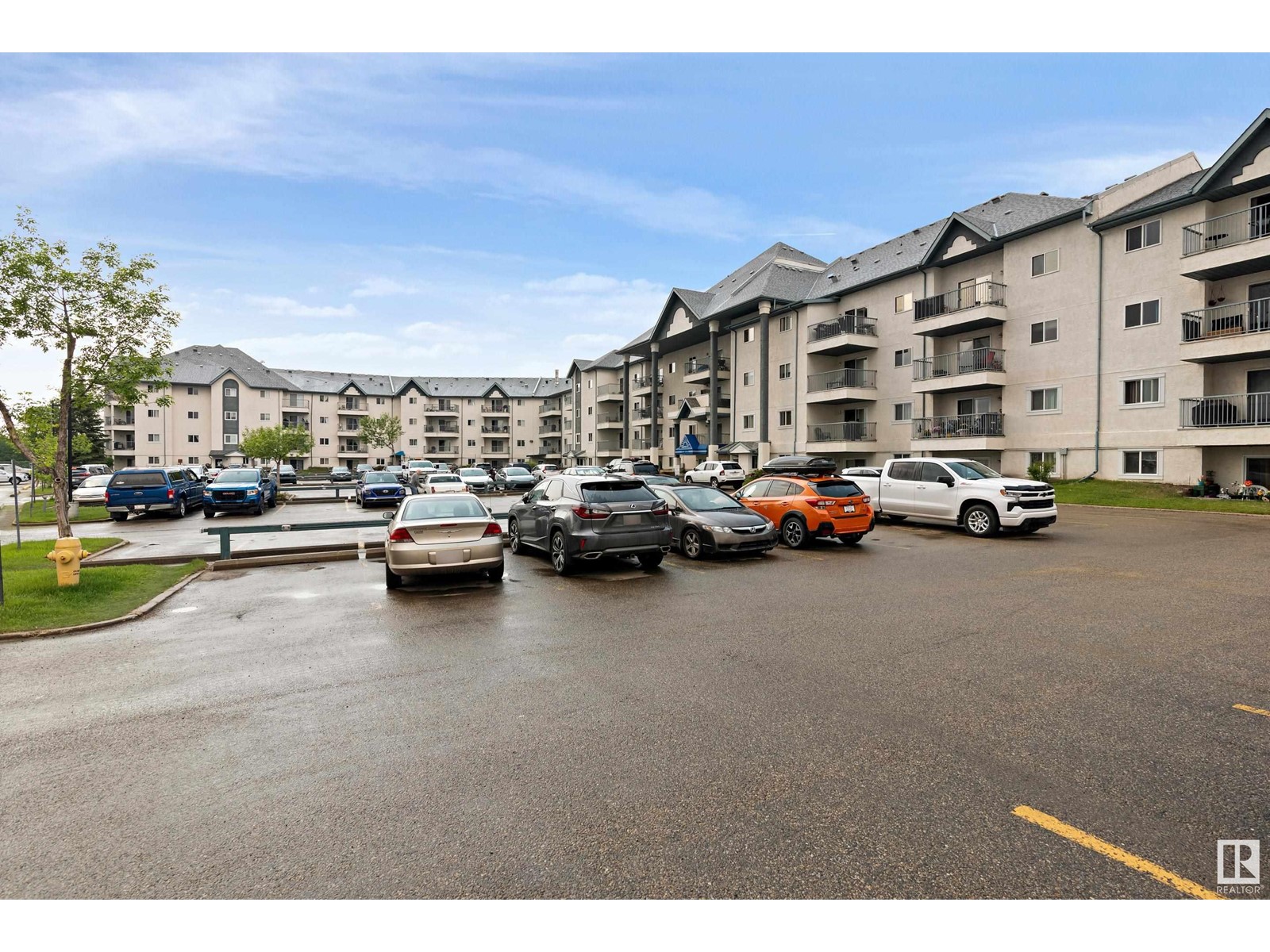 221 9620 174 St Nw