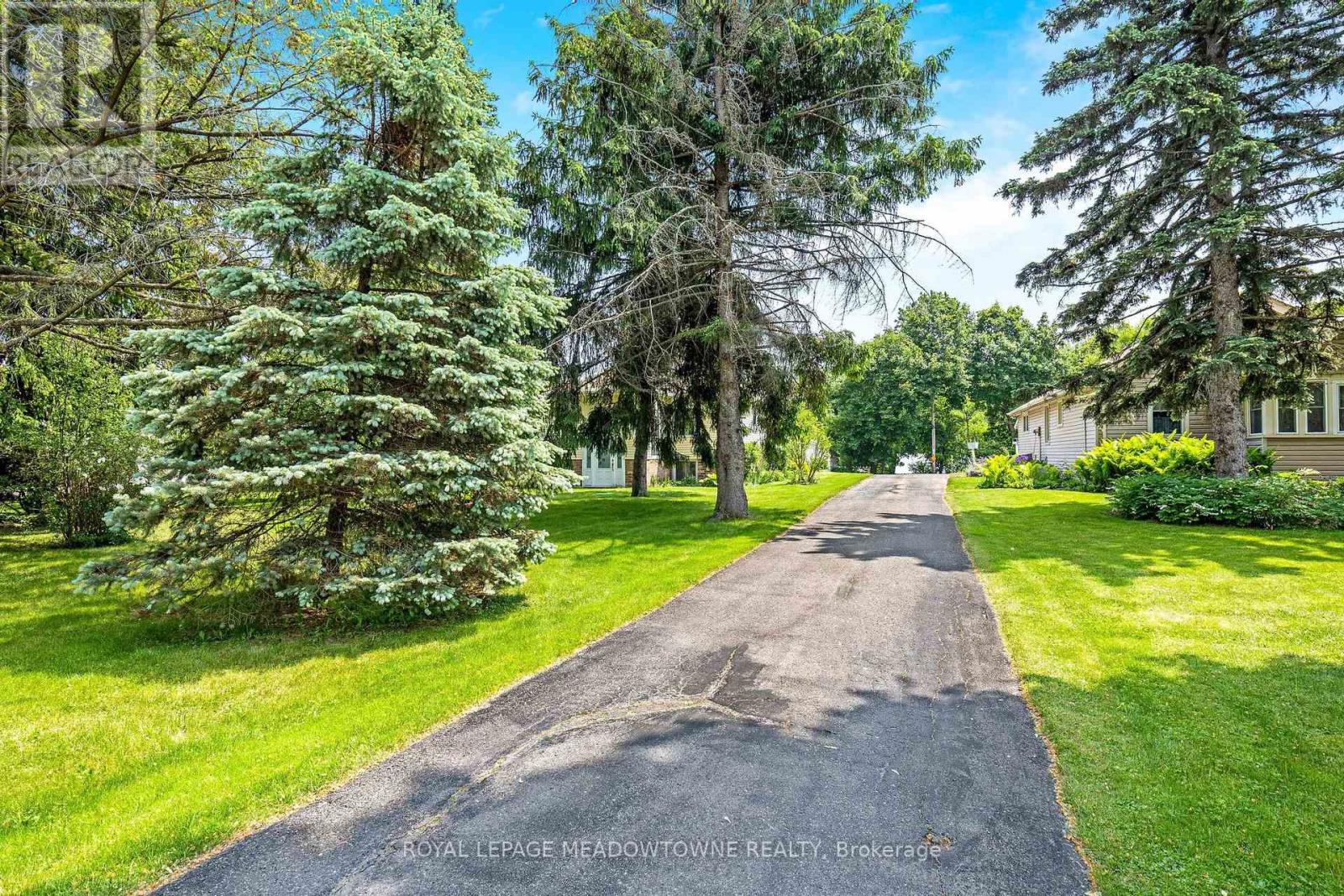 1 Caseley Drive
