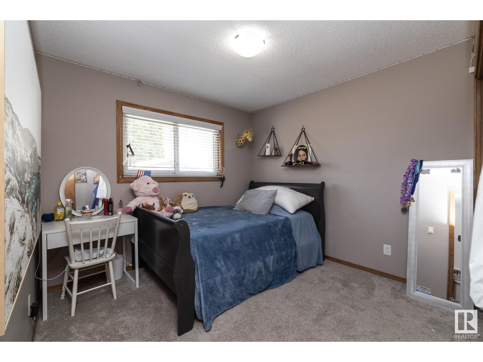 11138 30 Av Nw
